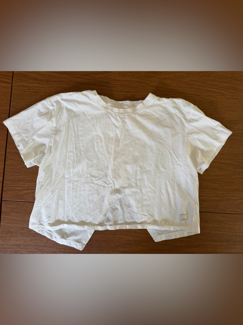 Vuori White Short Sleeve Crew Tee